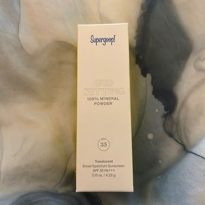 COPY - Supergoop! Mineral (Re)setting powder SPF 35 in Translucent